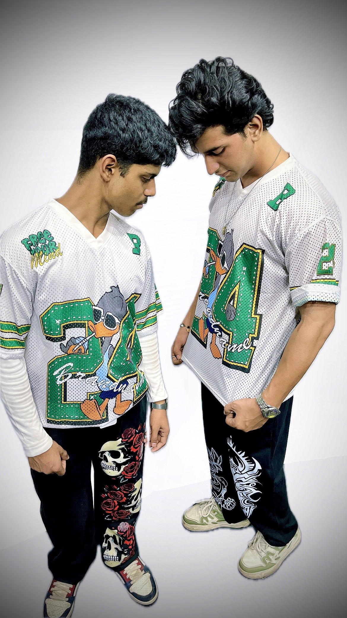 Cartoon Duck 24 Oversized Mesh Jersey (White/Green)