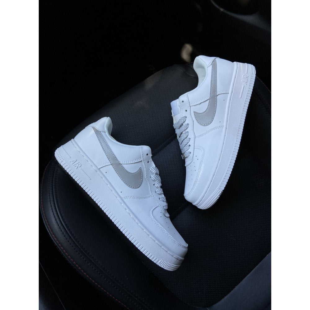 LOSTROL Nike Air Force 1 '07